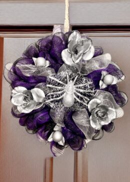 Halloween spider web wreath